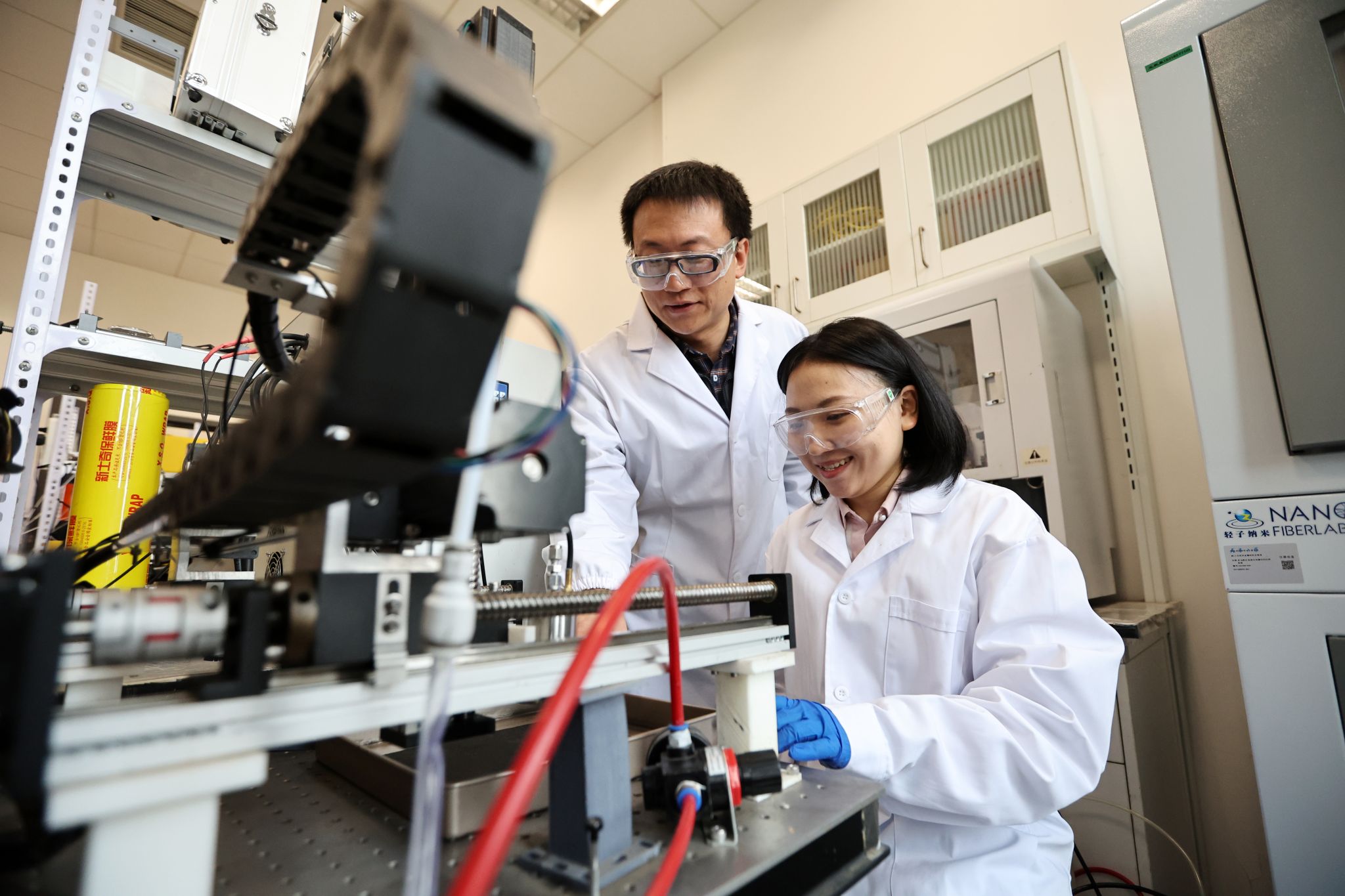 天津大學(xué)研發(fā)新材料助力過(guò)氧化氫合成邁向“即產(chǎn)即用”，物聯(lián)網(wǎng)技術(shù)賦能智慧化工新未來(lái)